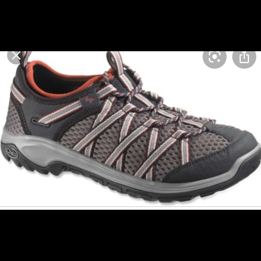 Men’s/boys size 8 outcross waterproof Chaco shoes
